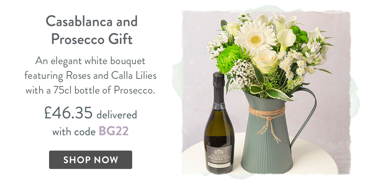 Casablanca and Prosecco Gift - only &pound;46.35 delivered