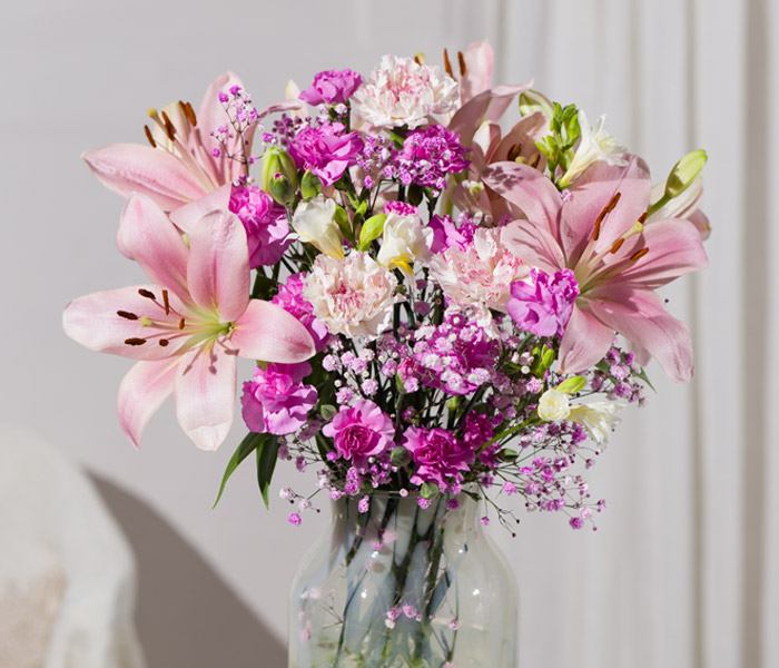 Photo for the journal post: Flower arranging: front facing arrangements