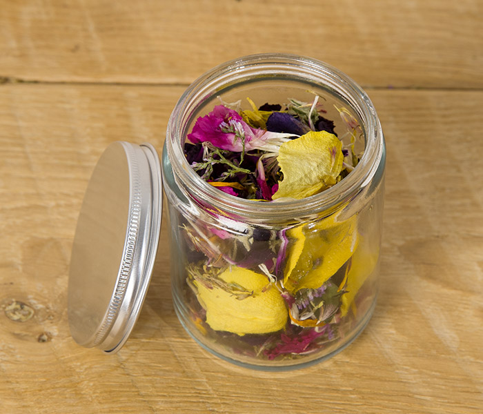 Photo for the journal post: Meaningful moments: how to make potpourri