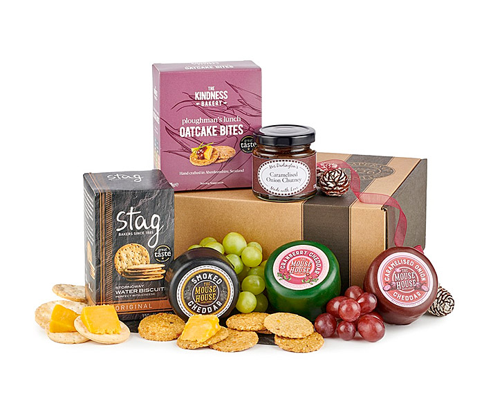 Photo for the journal post: Why do savoury hampers make great gifts? 
