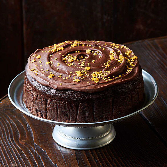 Meg Rivers Birthday Cake Hamper
