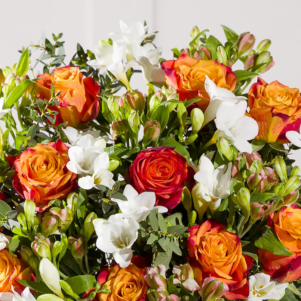 Photograph 2 of Autumn Freesia and Roses Grande
